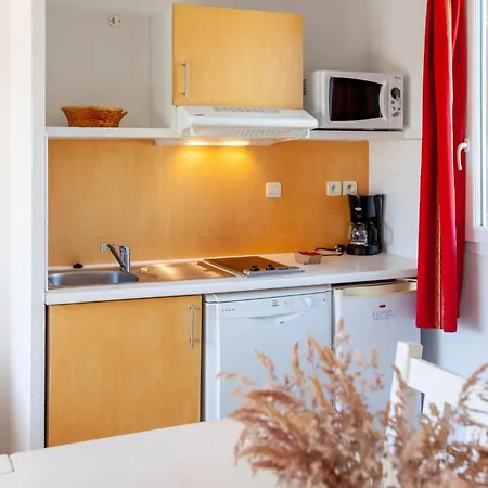 2 Bedroom In Cassen